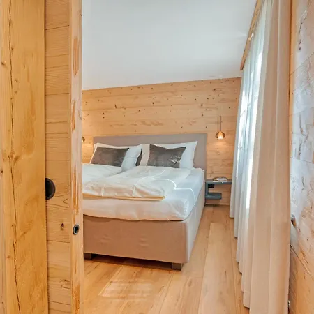 Chaletwohnung Mit Charme Und Modernem Komfort * Lenk im Simmental